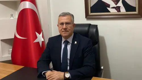 Eğitim-İş Konya’dan 30 Ağustos mesajı! “Esaret gömleğini yırtıp attık”