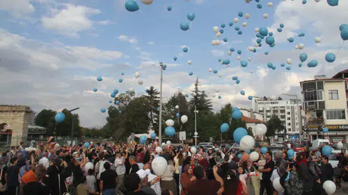 Konya’da 22 aylık kampanya tamamlandı! Bin 500 balon uçuruldu