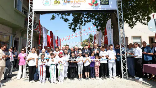 Konya’da kavun festivali başladı! Vali Akın açılışını yaptı
