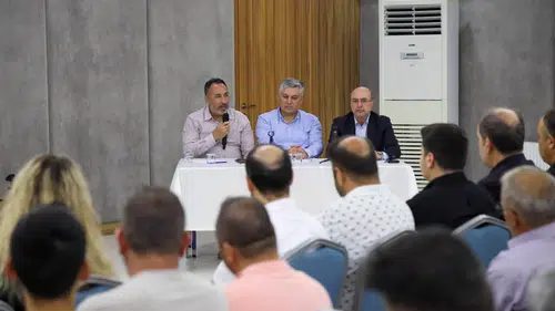 AK Parti, Konya’da durmuyor! Vatandaşların talepleri dinlendi