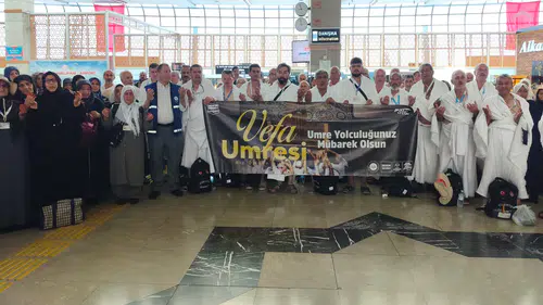 Konya’da yıllardır beklenen yolculuk başladı! Emekli ve gaziler kutsal topraklara gidiyor