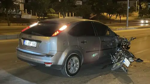 Karaman’da motosiklet otomobile saplandı! 18 yaşındaki genç öldü