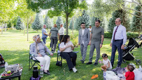 Konyalı Başkanlar, Kanyon Park’ta vatandaşla buluştı