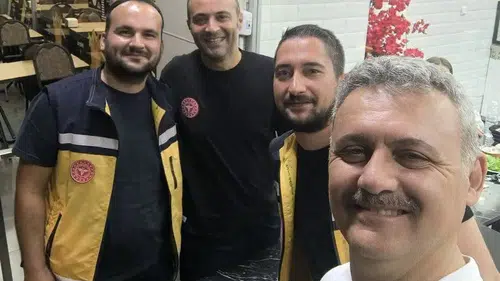 Konya’da böyle müdür görülmedi! Çalışanlarına gece çorba ısmarladı