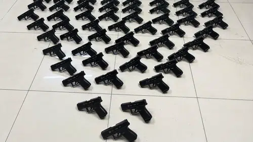 Konya'da kamyonetten cephanelik çıktı! 236 tabanca ele geçirildi