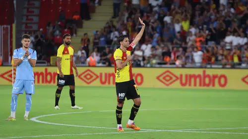 İzmir'deki duygusal maçta kazanan Göztepe oldu