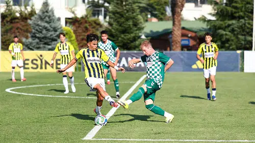 Konyaspor'un gençleri de 4 gol yedi