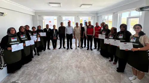 Konya’da kursiyerlere sertifika verildi! Mezun olur olmaz işe başlayacaklar