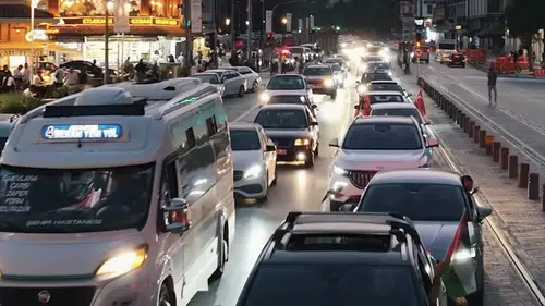 Konya’da dev konvoy! Vatandaşlar akın dggi