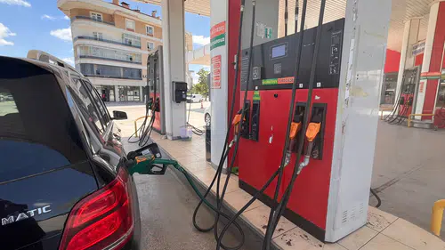 Gözler Hürmüz Boğazı’nda! Petrol fiyatlarında düşüş beklentisi