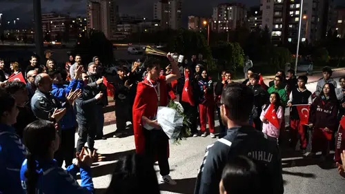 Dünya şampiyonuna Konya'da coşkulu karşılama