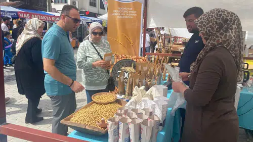 Konya’nın o ilçesi Ankara’da görücüye çıktı! Yöresel ürünler ilgi gördü