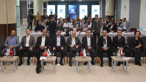Konya’da milli tahkim ve hukuk seçme hakkı masaya yatırıldı