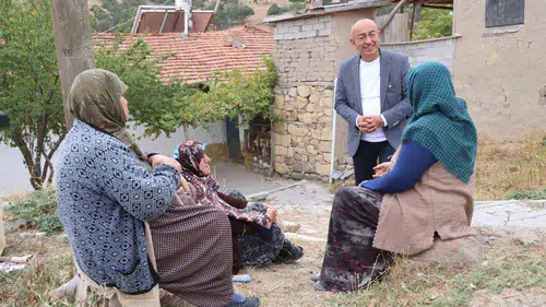 Konya’da Başkan Kavuş 6 mahalleyi tek tek gezdi! Talepleri dinledi