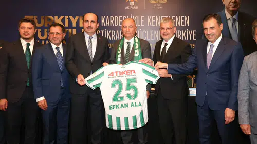 Efkan Ala STK’ların sorunlarını dinledi! Konyaspor forması hediye edildi