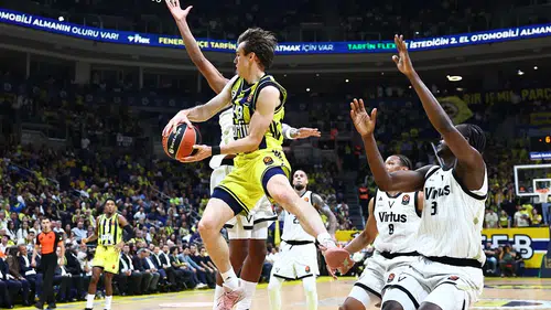 Fenerbahçe sezona galibiyetle başladı
