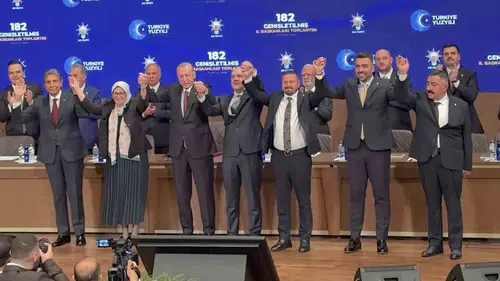 9 belediye başkanı AK Parti’ye katıldı
