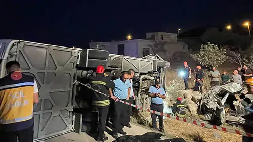 Kaza değil katliam yaşandı! 7 ölü, 13 yaralı