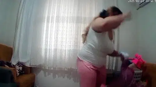 1 yaşındaki bebeğe anne şiddeti! Bebek şu an Konya'da