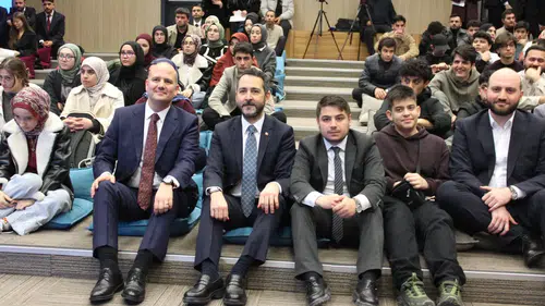 AK Parti’den Konya'da gençlere teknoloji vurgusu! "Türkiye'nin beyin göçü problemi yok!"