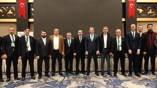 Konya Terziler Odası’nda bayrak değişimi: Yeni başkan Küçükavcılar oldu