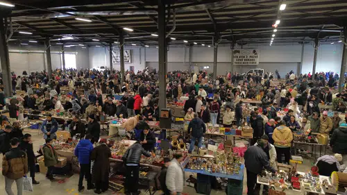 Konya’da nostalji rüzgârı: Antika Pazarı geçmişi bugüne taşıyor