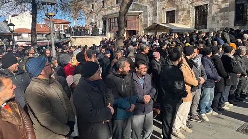 Gıyabi cenaze namazı kılındı! Konyalılar Gazze şehitleri için saf tuttu