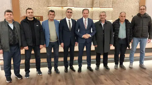 Konya Pastacılar Odası’nda Kağnıcıoğlu güven tazeledi