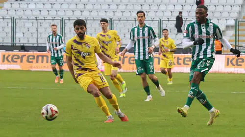 Tümosan Konyaspor, Süper Lig’in 18. haftasında sahasında Eyüpspor ile 1-1 berabere kaldı. Yeşil-beyazlılar, bu sonuçla kötü serilerine yine son veremedi. Anadolu Kartalı’nın Süper Lig’de kazanamama serisi 8 maça çıktı.   Temsilcimiz, son olarak 10. haftada deplasmanda Gençlerbirliği’ni 2-1 mağlup ederken, daha sonra oynadığı 8 maçta 4 beraberlik ve 4 yenilgi aldı. Son galibiyette takımın başında ise Recep Uçar yer alıyordu.  Konyaspor, evindeki 3 puan özlemini de dindiremedi. Çağdaş Atan’ın ekibi, evinde 7 maçtır kazanamıyor. Tümosan Konyaspor, taraftarının önünde son olarak 28 Eylül’de Başakşehir’i 2-1 mağlup etmiş, daha sonra evindeki 7 karşılaşmada 4 beraberlik ve 3 yenilgi aldı.
