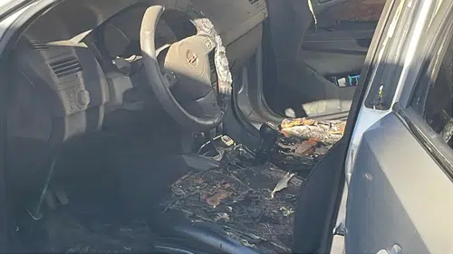 Karaman'da şüpheli araç yangını! Park halindeki araç yandı