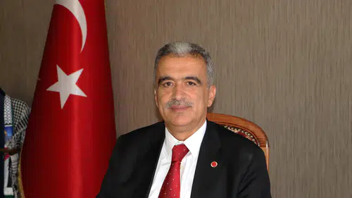 Demirel: "Basına sahip çıkmak, gerçeğe sahip çıkmaktır"