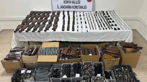 Konya'da kaçak silah deposu ortaya çıktı