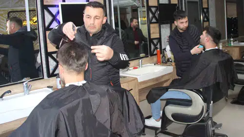 Konya’da berber fiyatları tartışma yarattı! Başkandan kritik açıklama