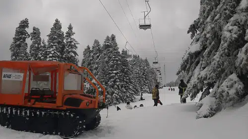 Bakan Yerlikaya’dan kritik açıklama: "Uludağ’da 51 kişi mahsur kaldı!"