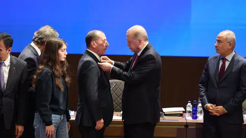 Konya’da AK Parti’ye geçen Başkan Aydın ilk toplantıya katıldı