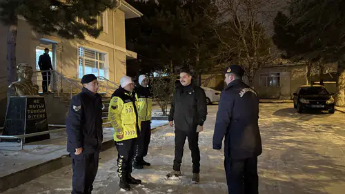 Yunak Kaymakamı Taşavlı’dan emniyet ve jandarmaya moral