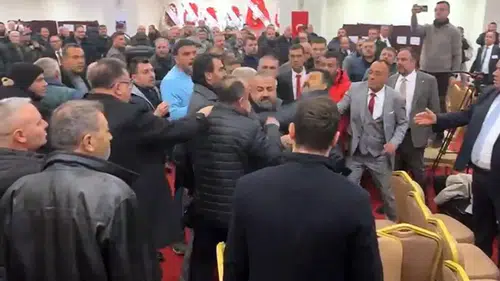 Esnaf odası başkanlığı seçiminde gerginlik! Tartışma kavgaya dönüştü