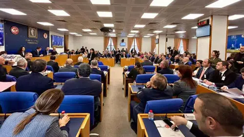 En düşük emekli aylığı teklifi kabul edildi