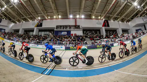 Konya’da Pist Bisikleti heyecanı zirvede: Şampiyona nefes kesti
