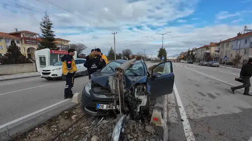 Karaman’da beton direk sağlık çalışanının üzerine devrildi