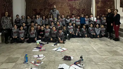 Gençler Konya Etnografya Müzesi’nde yaratıcı drama ile tarihi yaşadı