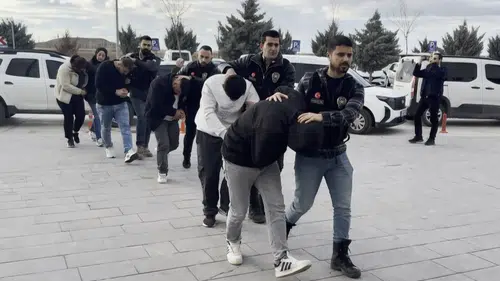 Aksaray polisi uyuşturucuya geçit vermedi! 8 gözaltı