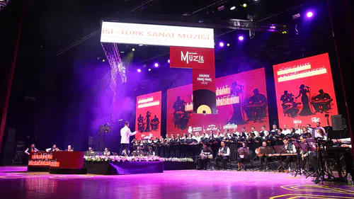 Selçuklu Sanat Akademisi konser ve tiyatrolarla Konya'ya renk katıyor!