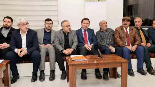 Karatay’da Ramazan öncesi mahallelerin sesini AK Parti dinliyor