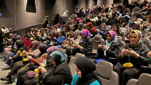 Yoğun katılım! Konya'da 'örgü sinema' etkinliği yapıldı