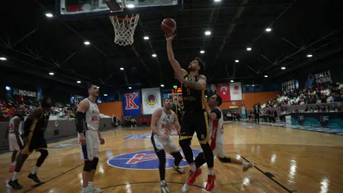 Konya Büyükşehir, Ankara'da üzgün dönüyor! Yarıştan tamamen koptuk