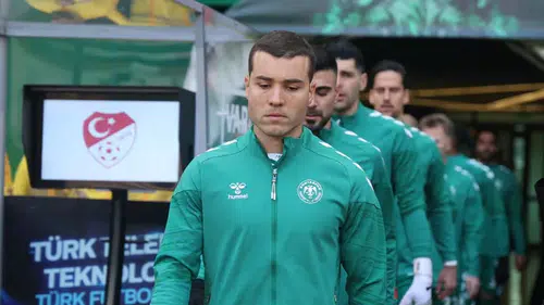 Konyaspor'da kötü sonuçlar sonrası flaş gelişme! Kaptanlık ve kadro dışı kararı