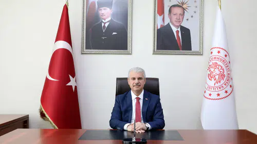 Vali Akın: “Çanakkale Zaferi milletimizin küllerinden yeniden doğuşudur”