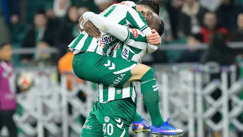 Konyasporlu oyuncu altın karmaya girdi