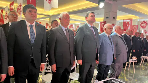 Konya’da Demokrat Parti kongresi! Uysal’dan kritik mesajlar